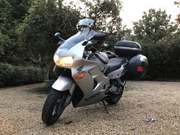 vfr800owner83