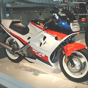 86 VFR 750 Barber Motorsports Museum