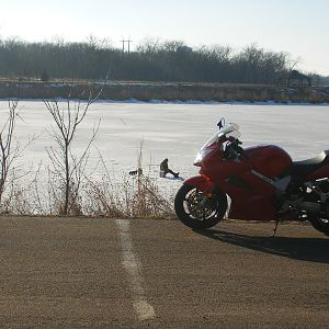 MN long winters... ice fishing any one ?