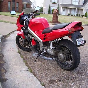 Newbie w/ 94' VFR 750 for my first bike