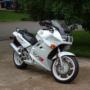 Vinny's 93 VFR 750