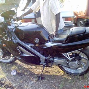 VFR 400RR
