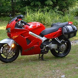 99 VFR with BMW K1200S hardbags