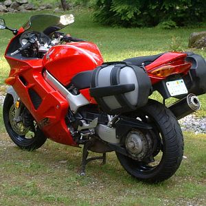 99 VFR with BMW K1200S hardbags