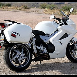 Cecil Walker's 2006 Honda Interceptor with OEM hard luggage