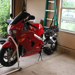 Jethro's 98 VFR800