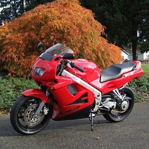 97 VFR 750 F