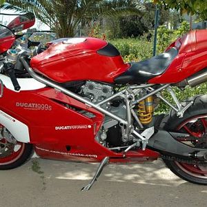 Ducati 999s