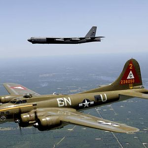 B-17G & B-52H