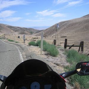 hwy_58_coming_to_valley
