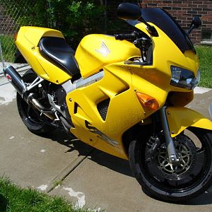 2000  with 14k   Runs like a champ