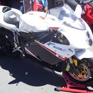 laguna_seca_mv_agusta