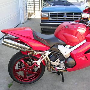 red vfr800 pics