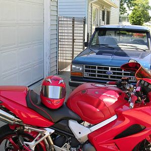 red vfr800 pics