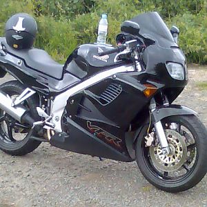VFR750F-S