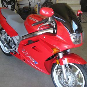 vfr750f_001