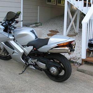 VFR800C at home