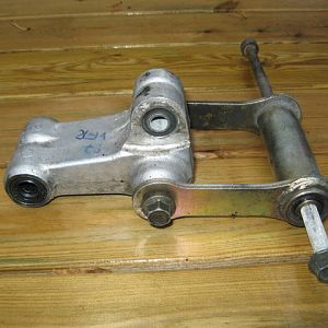 VFR750F -87 Linkage