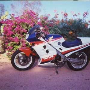 '86 VFR 700