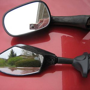 Comparison Photos of stock mirror vs. "carbon fiber look" integra