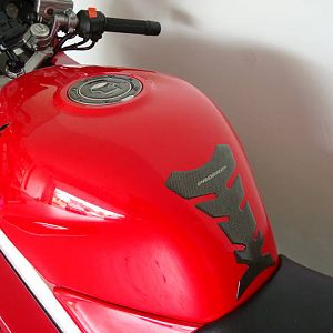 CF tank pad