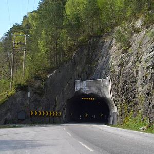 On the way to Bergen one of the tunels with turns and level difference