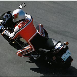 VF 750 (gen 1) sales brochure