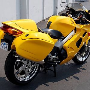 california  pic of a viffer withbags