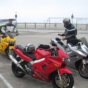 aaa_drew_and_wayne_at_avila_beach