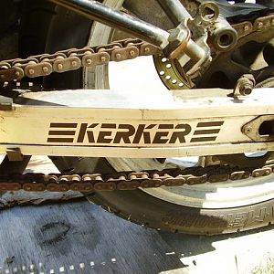 left_side_swingarm1