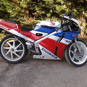 My 1989 vfr400 nc30