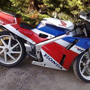 My 1989 vfr400 nc30
