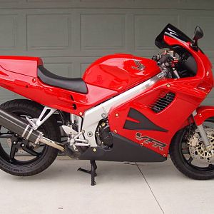 '96 VFR750