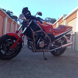 naked VF1000R