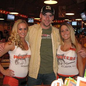 Reg at Hooters..again