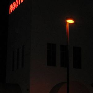 9a_Hooter_sign