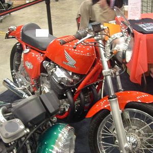 CB750-four cafe