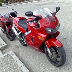 Yamaha r6-Honda vfr 800