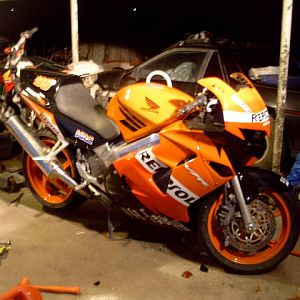 VFR Repsol Edition
