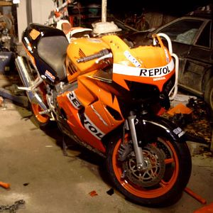 VFR Repsol Edition