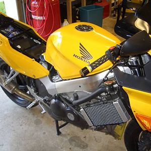 5th Gen With Right Fairing Lower Removed
