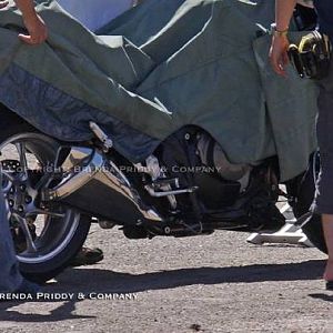 146_0906_03_z_2010_honda_VFR1200_spy_shots
