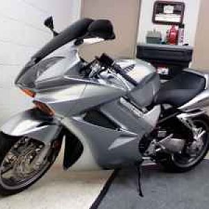 2005 VFR800