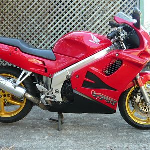 new to me 94 vfr750fr