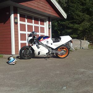 86VFR750F