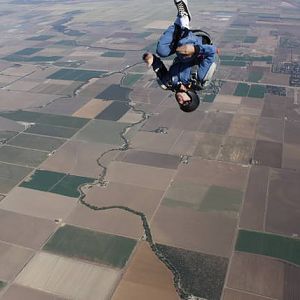 b_day_skydive_010