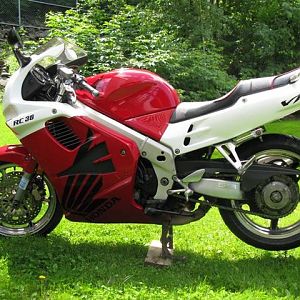 vfr97_2009_001