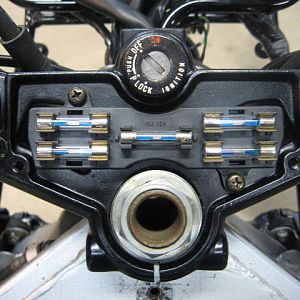 Fuses are all blue - must be originals.