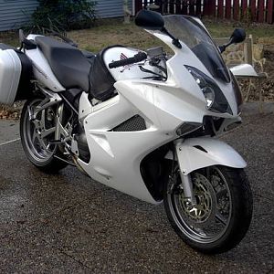 06 VFR with factory saddle bags