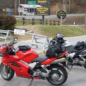 Deals Gap Store